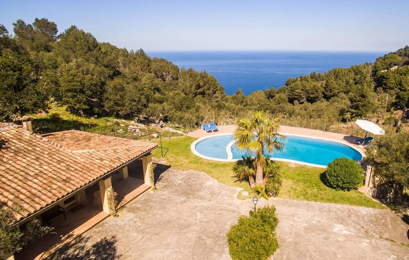Foto 8 von 47: Apartment mit Meerblick, Pool und Terrasse, 1,5 km von Port de Valldemossa entfernt.