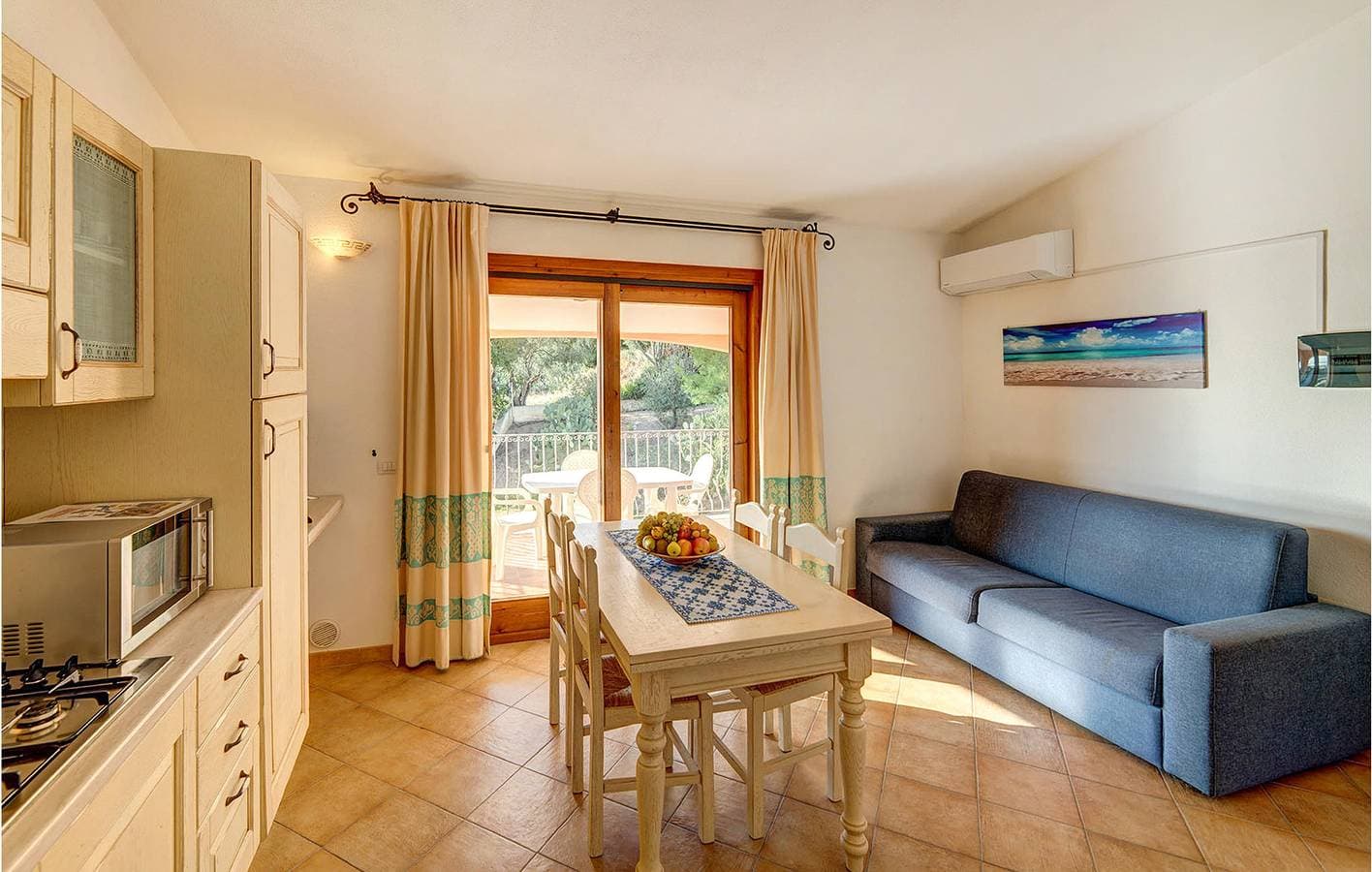 Foto 5 von 21: 2.5km zum Li Junchi Strand - AC, Pool, Parkplatz #Ferienvermietung