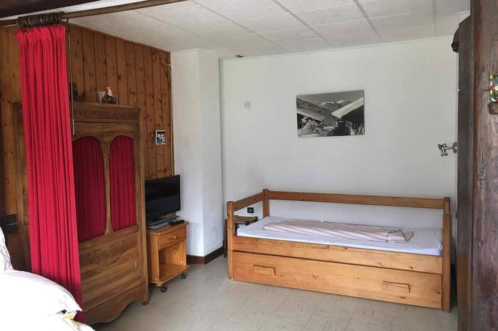 Foto 4 von 13: Parking, tv, 29m², Arêches-Beaufort