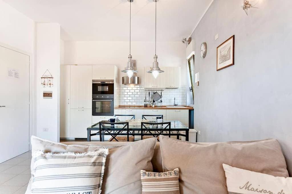 Cozy Flat and Terrace - 2 min from the beach by Sweet Home Puglia Apartments 1