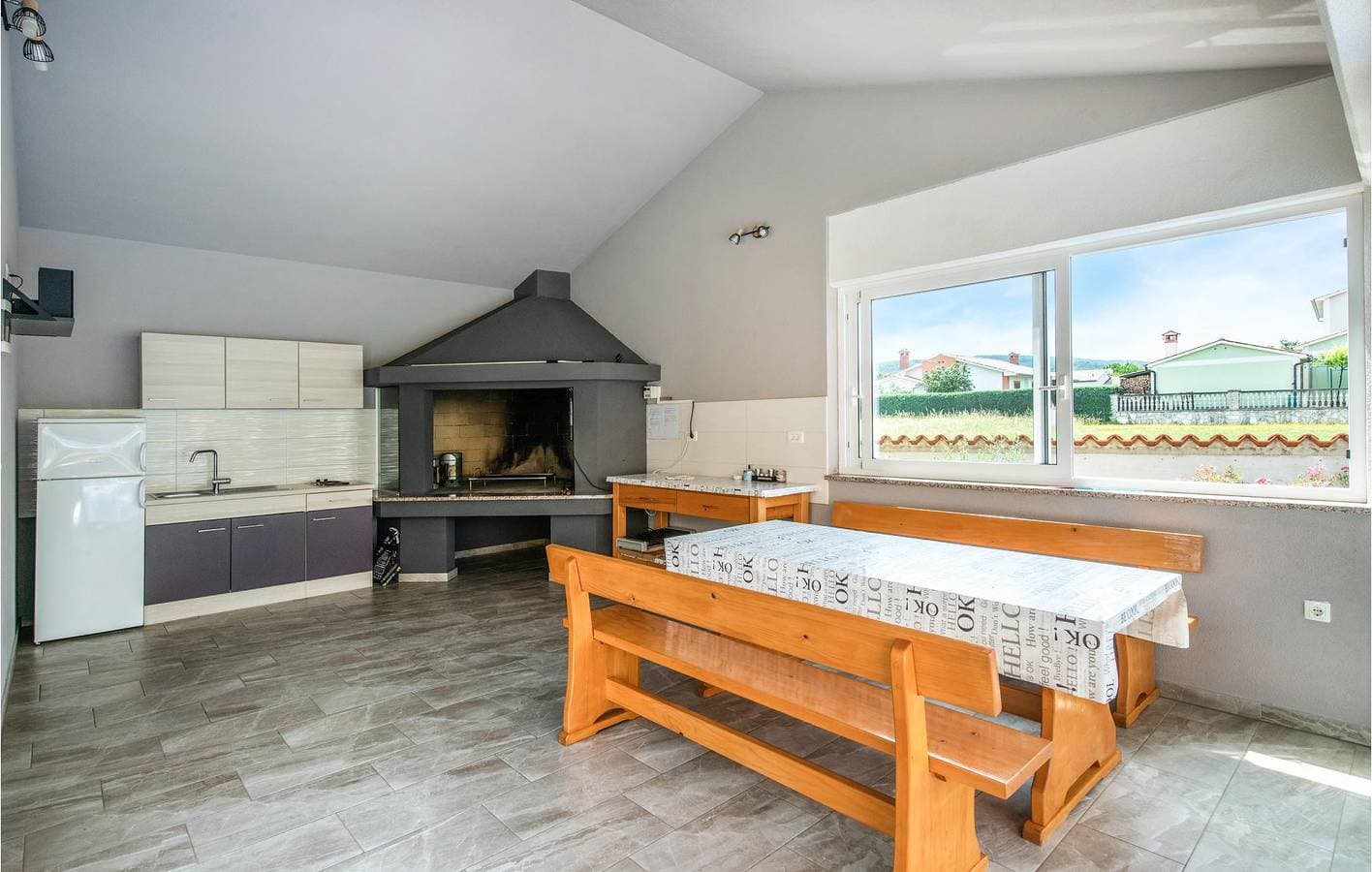 Foto 7 von 34: Gemütliche 137 m² große Wohnung mit Terrasse, WLAN und Parkplatz in der Nähe von Sehenswürdigkeiten