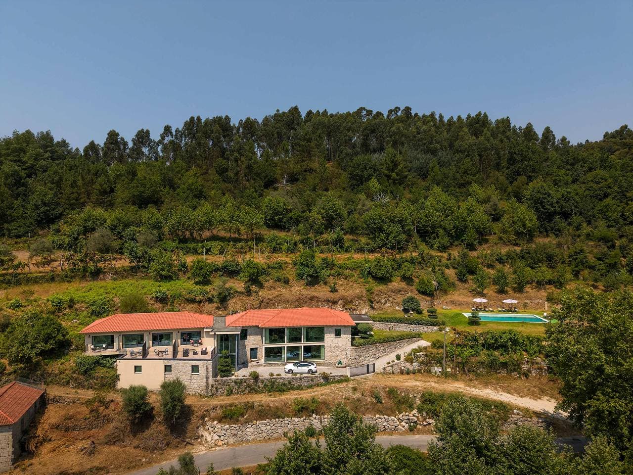 Foto 6 von 70: 7 Suites & Pool, Geres Gateway