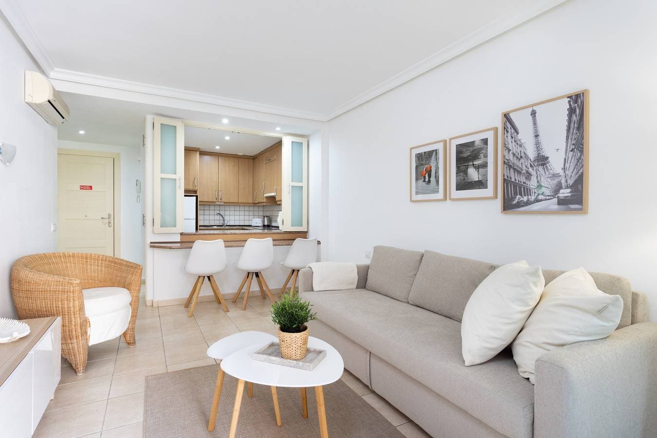 Foto 11 von 38: Fewo mit Pool, jacuzzi, Smart TV und High Speed W-Lan