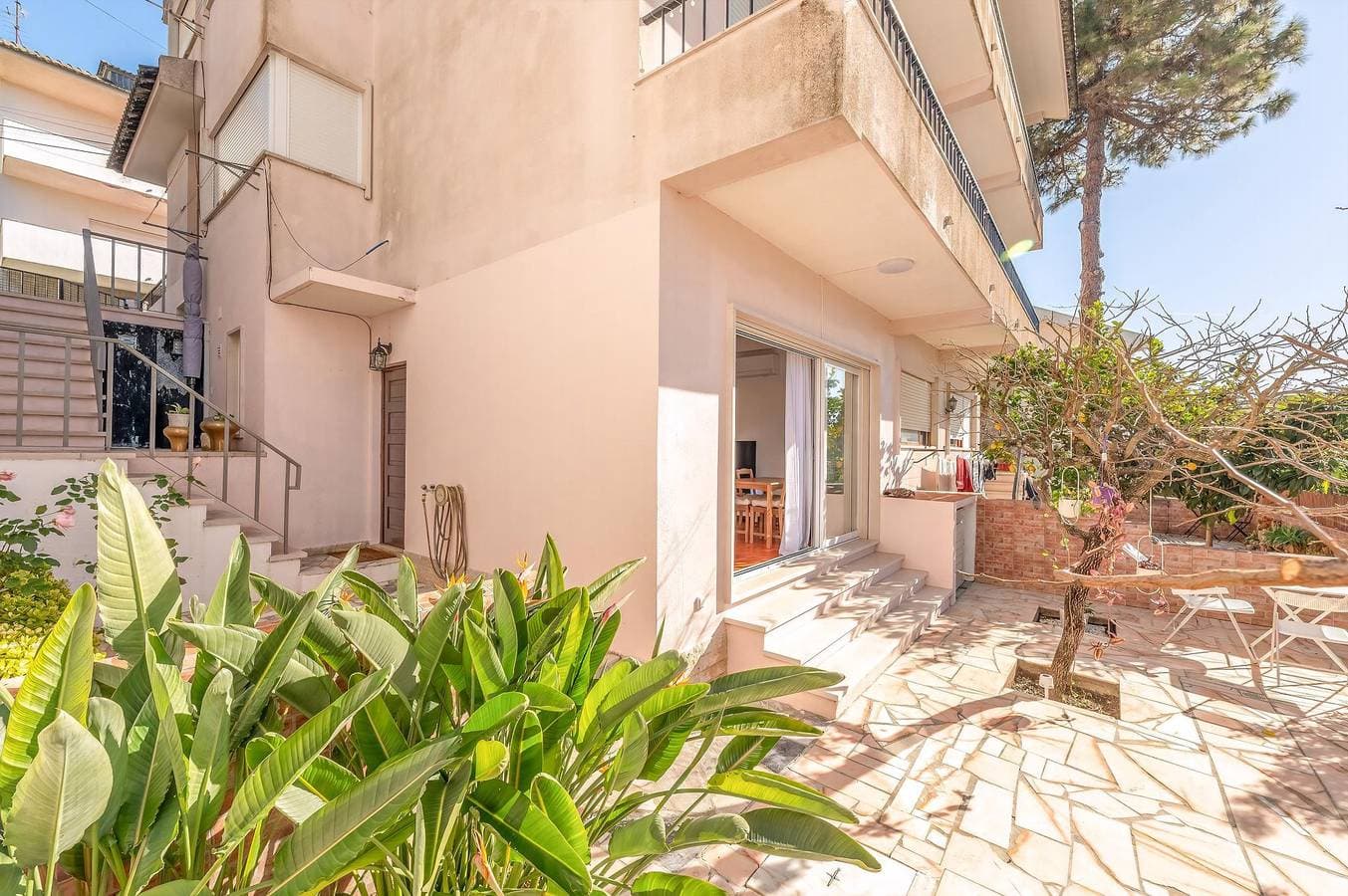 Foto 12 von 31: Ferienwohnung für 4 Personen mit Terrasse