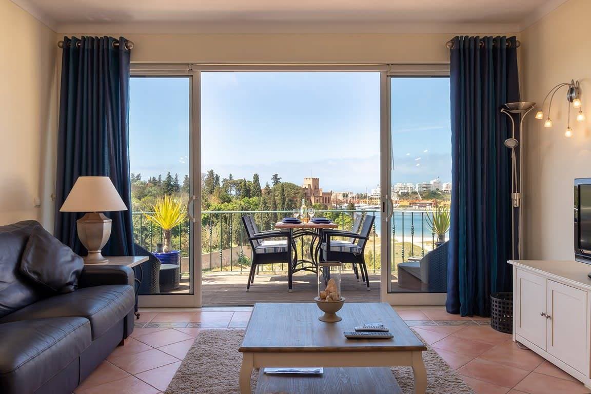 Foto 2 von 25: Ferienhaus für 4 Personen mit Pool