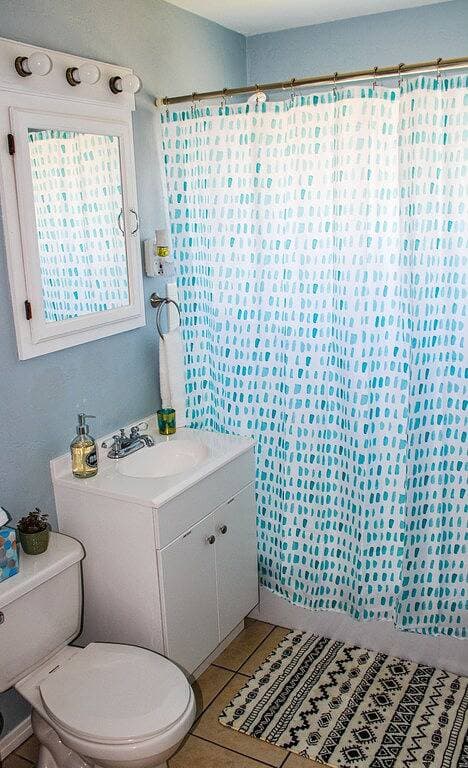 Foto 8 von 27: Deja Blue *Mid-Mod Haus *2Schlafzimmer/1Badezimmer/1Garage* Nahe I27/I40*