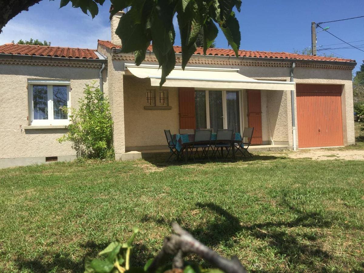 Foto 2 von 23: Two-Bedroom House