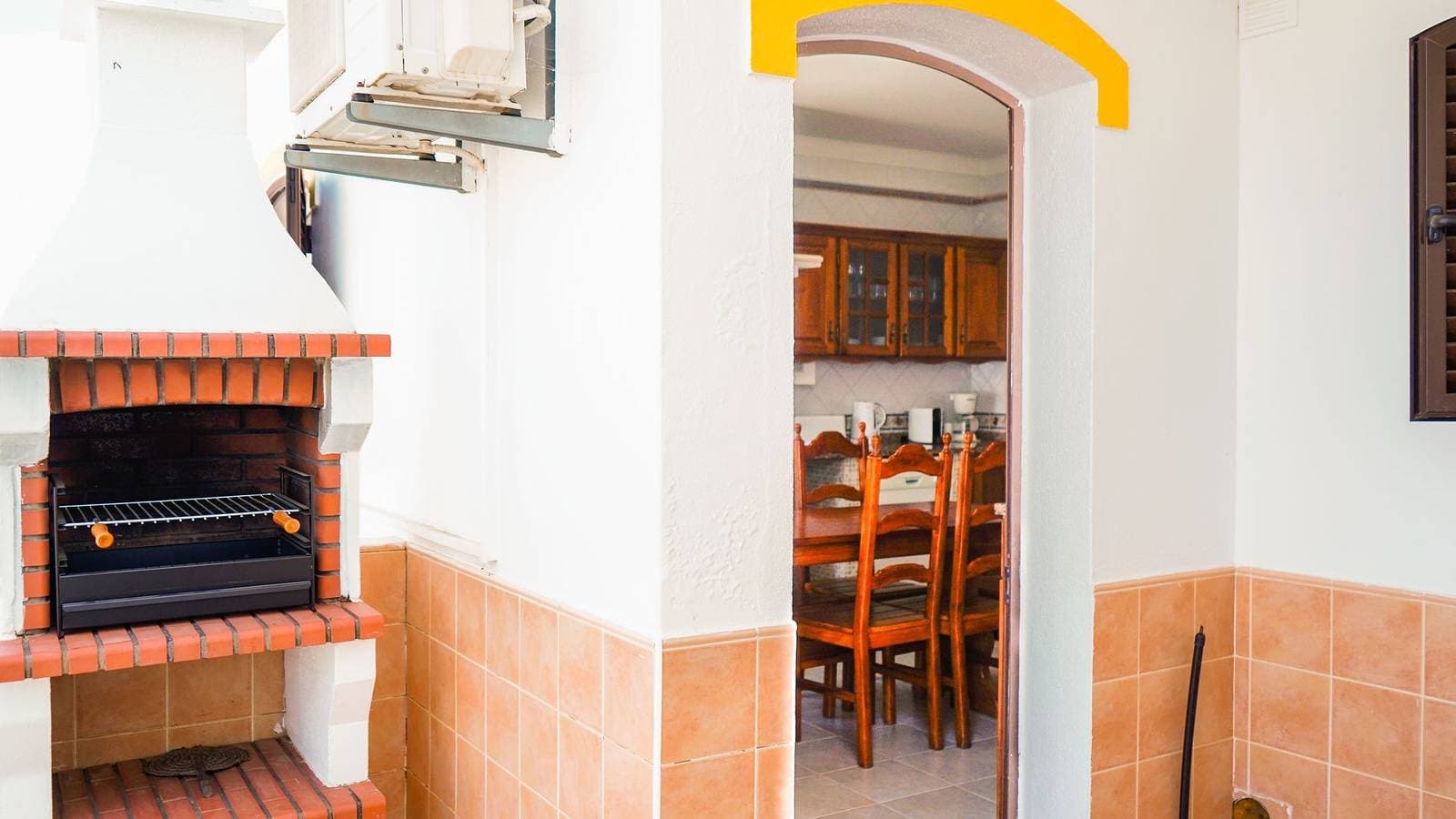 Foto 11 von 35: Ferienwohnung für 5 Personen mit Terrasse
