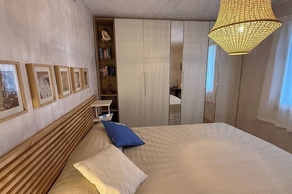 Foto 4 von 30: Komplettes Haus mit allem Zubehör mit Panoramablick und externer Veranda