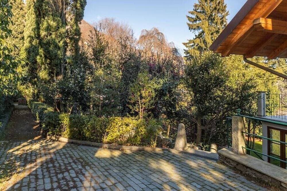Foto 12 von 30: Gardener Cottage of Villa Anelli · First Floor