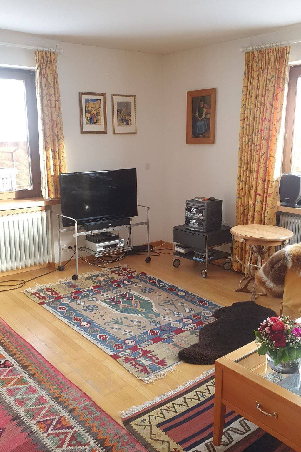 Foto 6 von 14: Gemütliche Ferienwohnung mit Berg- & Seeblick, Balkon & WLAN