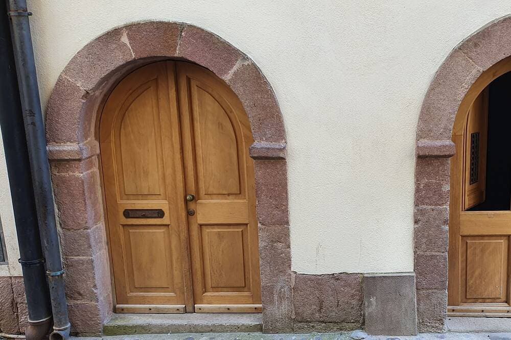 Detached house with large terrace equipped pets are welcome 1