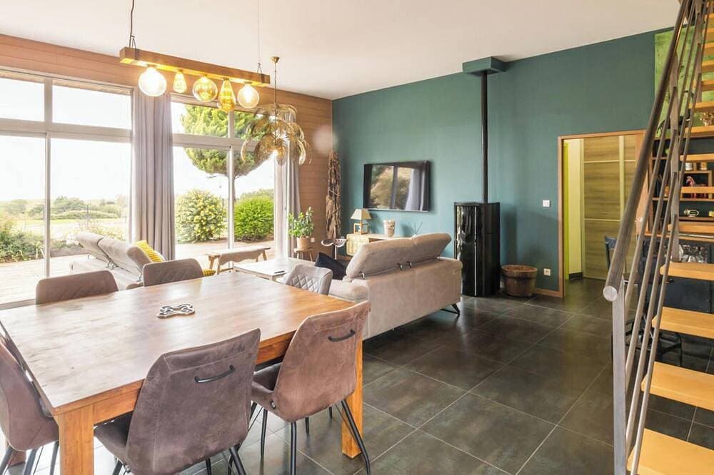 Foto 11 von 21: ZeitgenÃ¶ssische Villa mit Meerblick - Pers.
