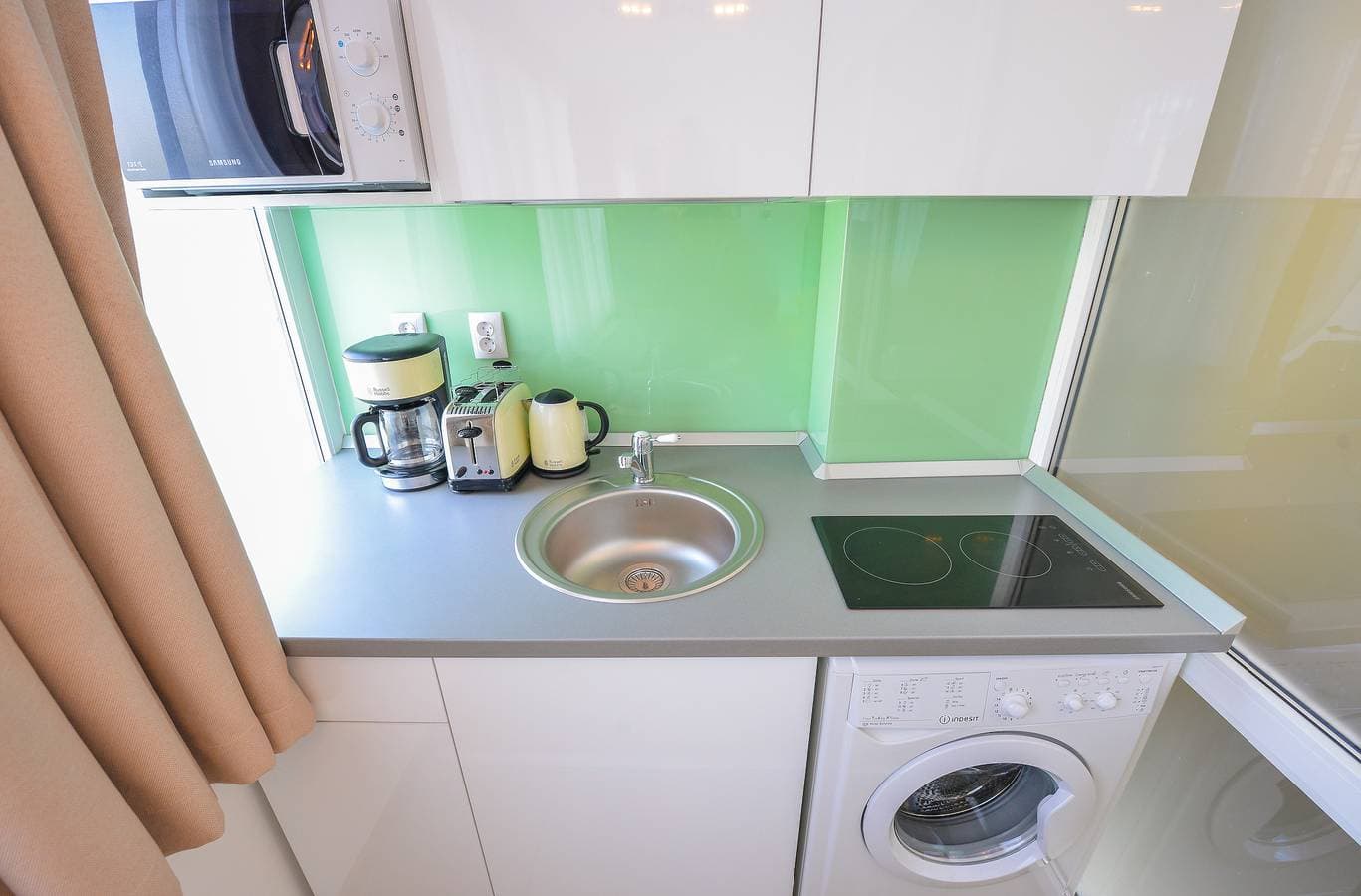 Foto 8 von 18: Elegance Studio – Cismigiu-Gärten – Flachbildfernseher – kostenloses WLAN – Pano
