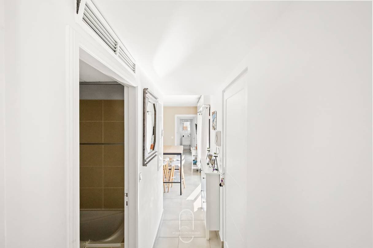 Foto 5 von 17: Ferienwohnung für 6 Personen mit Terrasse