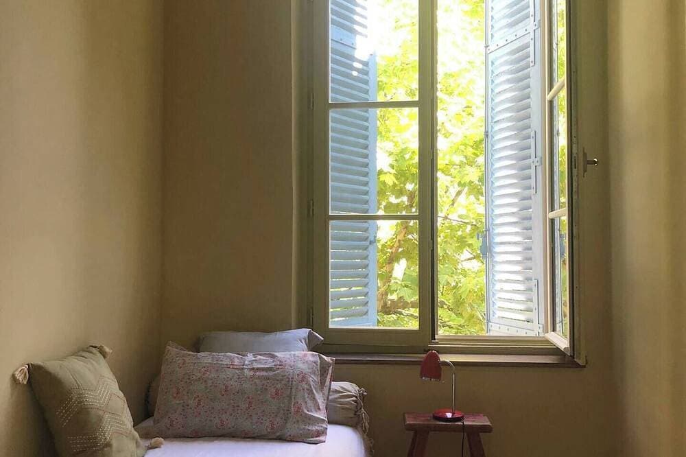 Foto 8 von 30: Magnificent apartment in 18th century Priory, with swimming pool and lush grounds