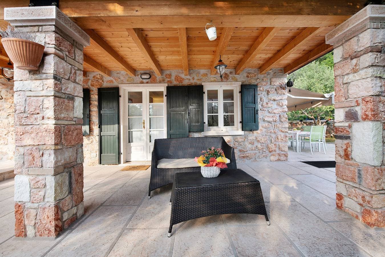 Foto 6 von 28: Ferienhaus "Rustico Alle Fornare" mit Blick auf den See und die Berge