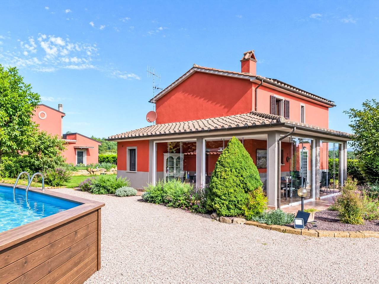Schönes, komfortables Haus Red House 1