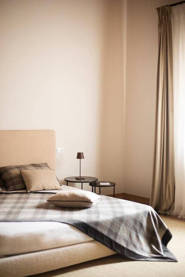 Foto 2 von 8: Deluxe King Room