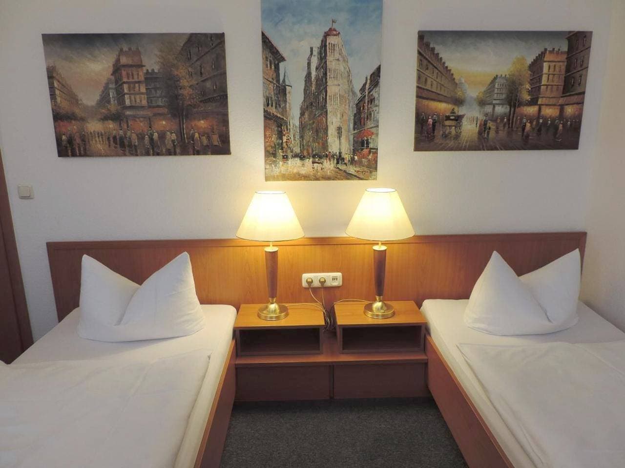 Foto 4 von 8: Twin Room
