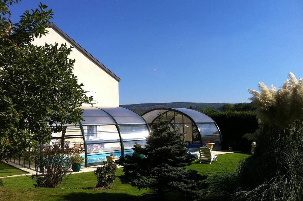 Ferienhaus 4/6 Pers in den Ardennen, Hallenbad, Greenway geht vorbei. 1