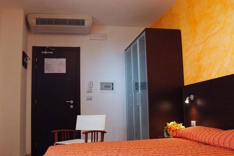 Foto 8 von 8: Standard Double or Twin Room