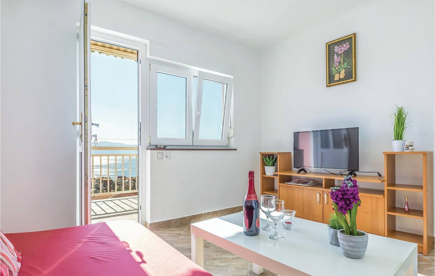 Foto 6 von 28: Charmantes Apartment mit Pool und Terrasse, 300 m vom Strand von Podaca entfernt