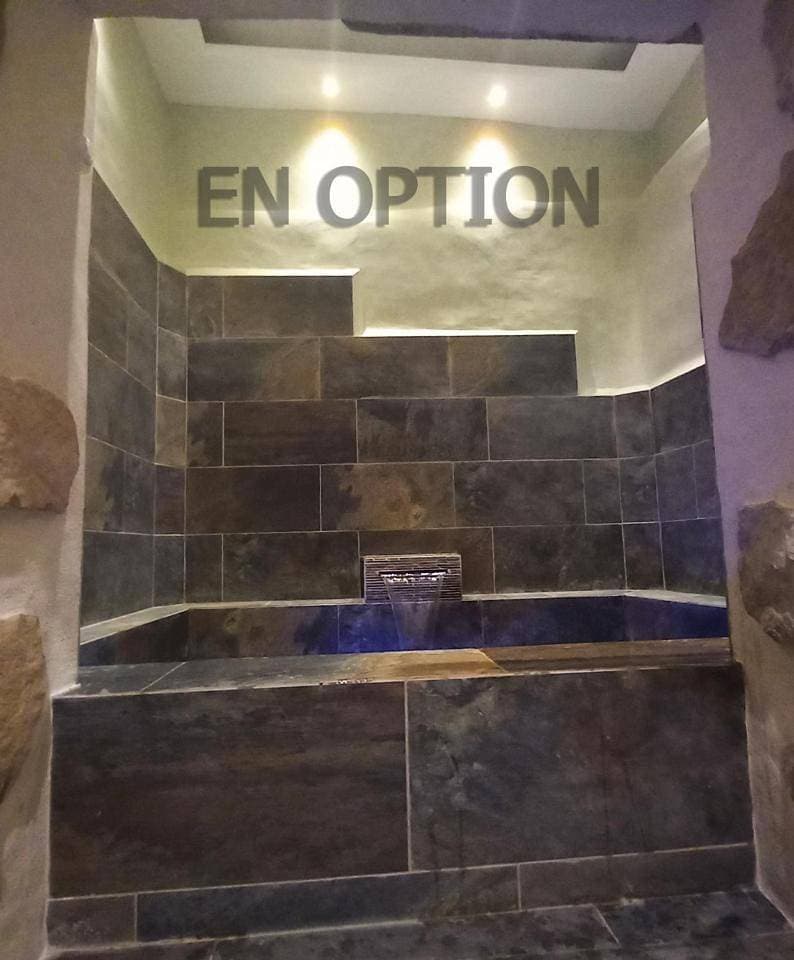 Foto 7 von 30: Quadruple Room with Private Bathroom