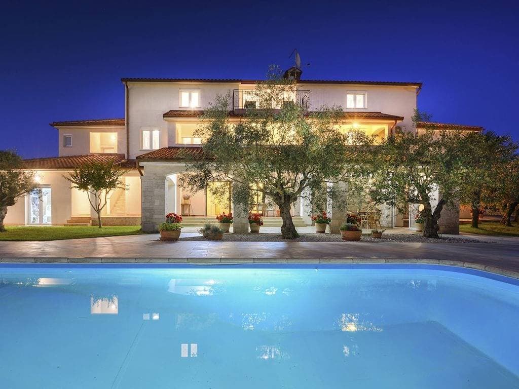 Ferienwohnung in Porec mit Schwimmbecken 1