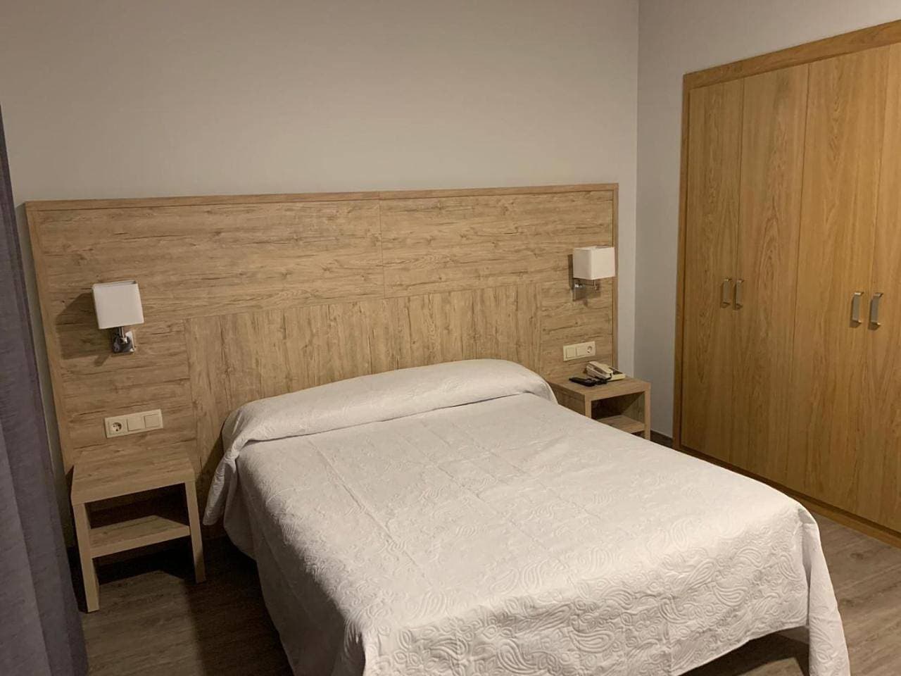 Foto 6 von 9: Quadruple Room