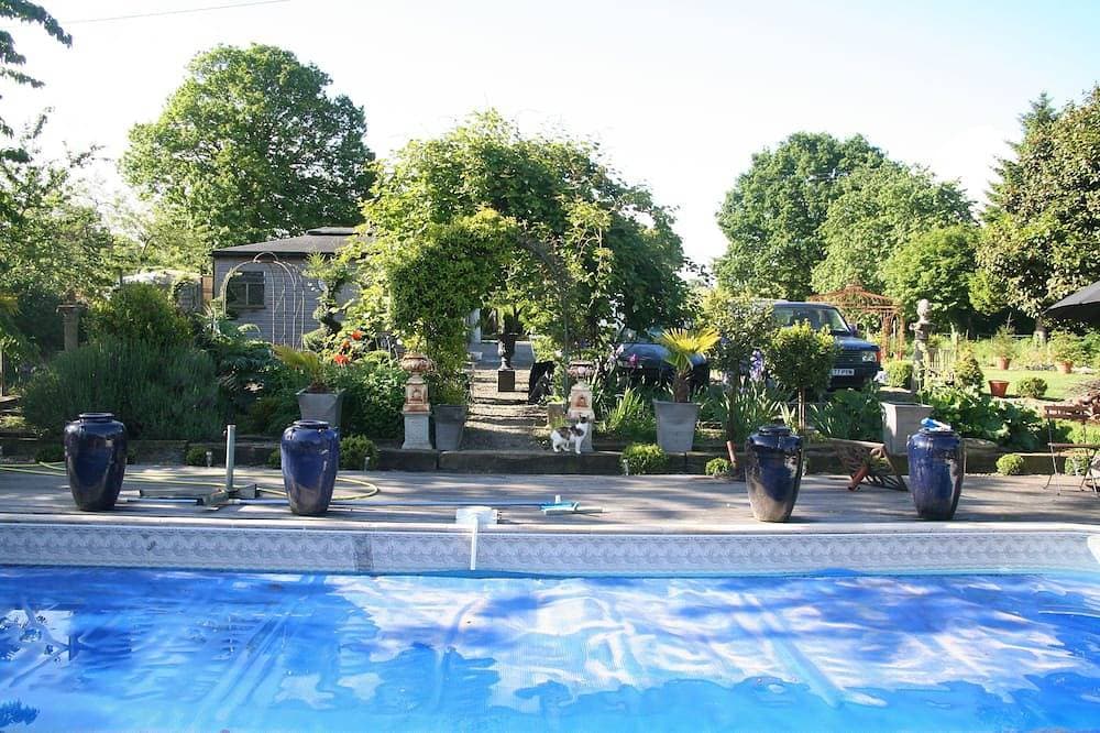 Foto 10 von 28: Luxuriöse Gite in ruhiger Umgebung mit eigenem beheizten Salzwasserpool