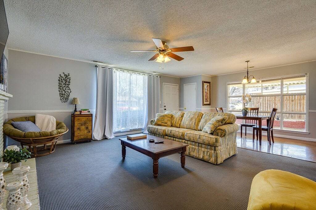 Cheerful Wishes- 3 Bedroom House To Yourself 1