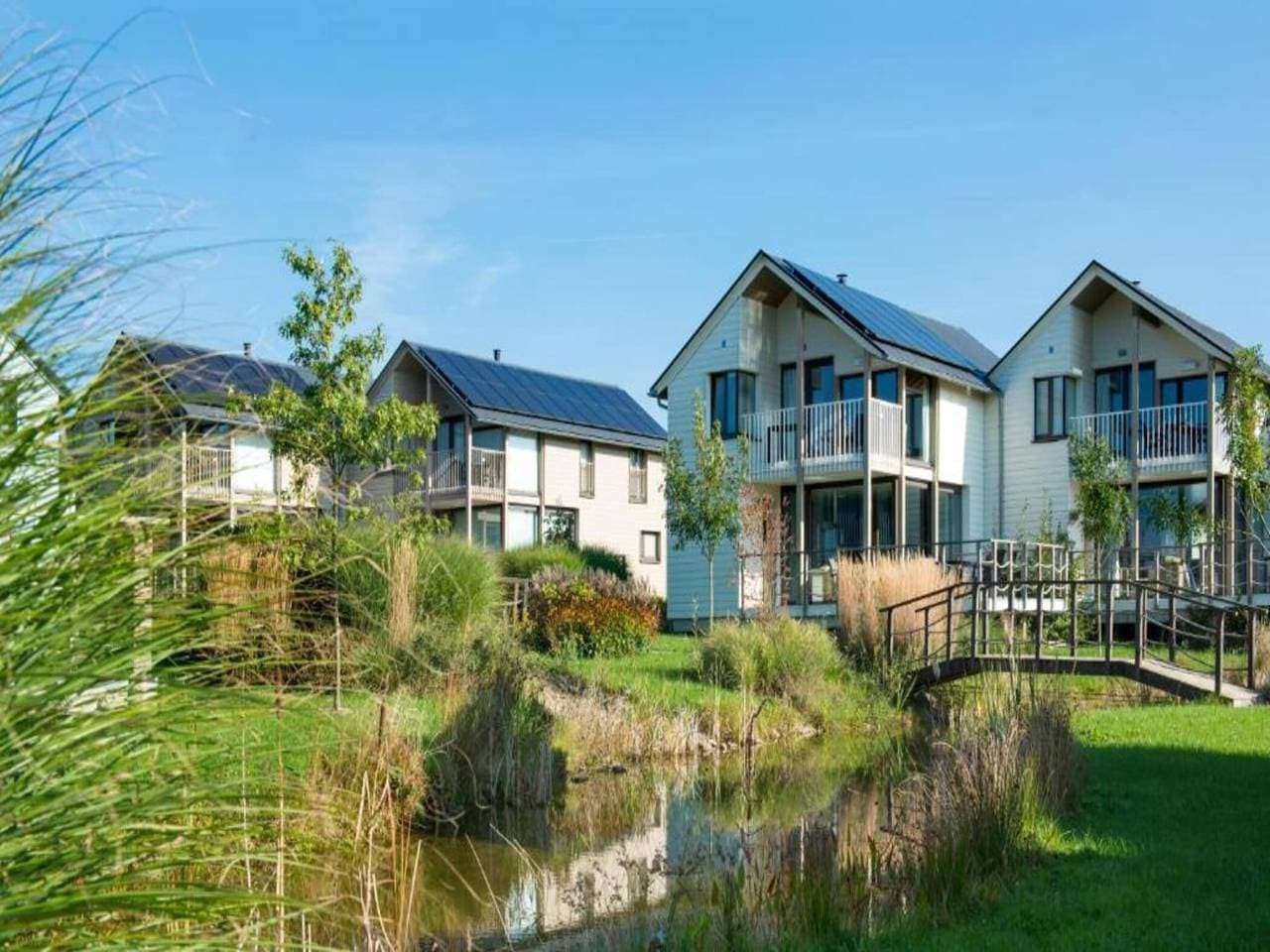 Foto 7 von 39: Familienvilla am See