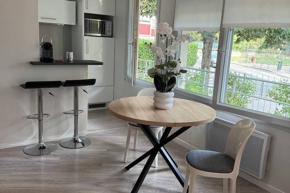 Elegance&Cosy - Apartment and Parking - Near Part Dieu Station 1