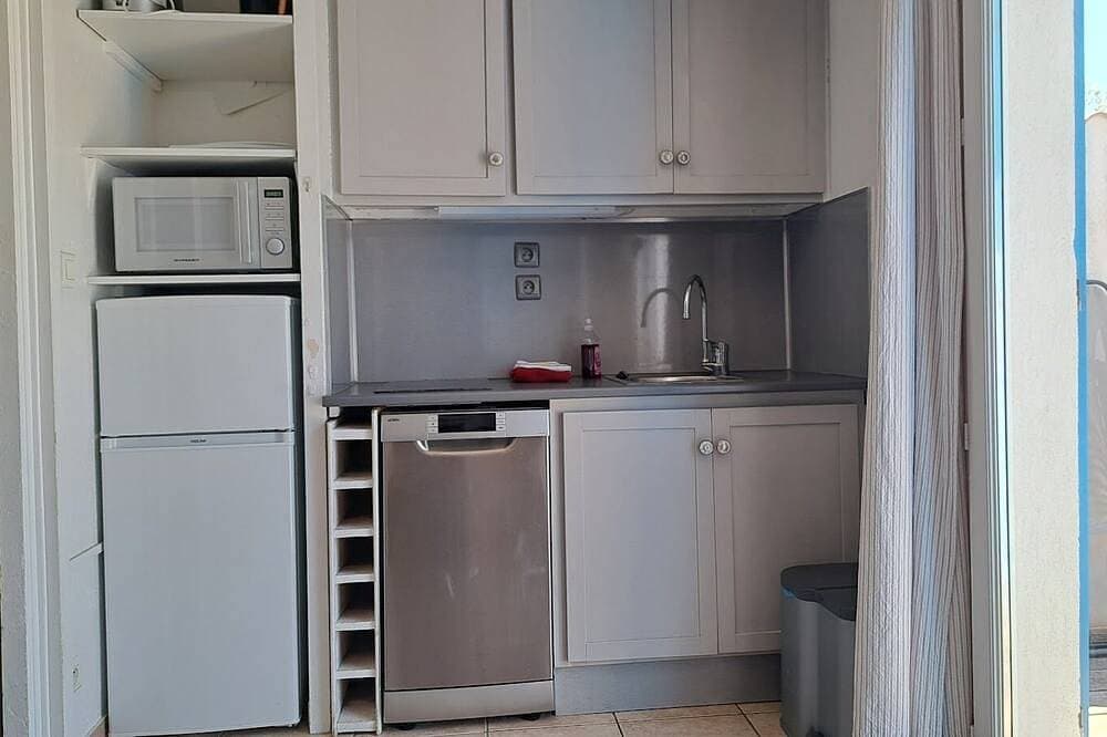 Foto 11 von 27: Schönes Studio, Ferienhaus direkt am Wasser auf der Halbinsel Hyeres - Giens