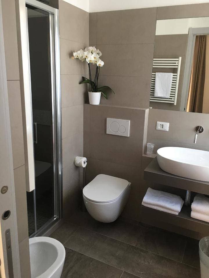 Foto 6 von 38: Double Room with Balcony