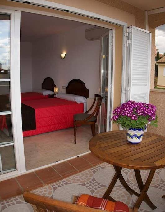 Foto 4 von 30: Villa
