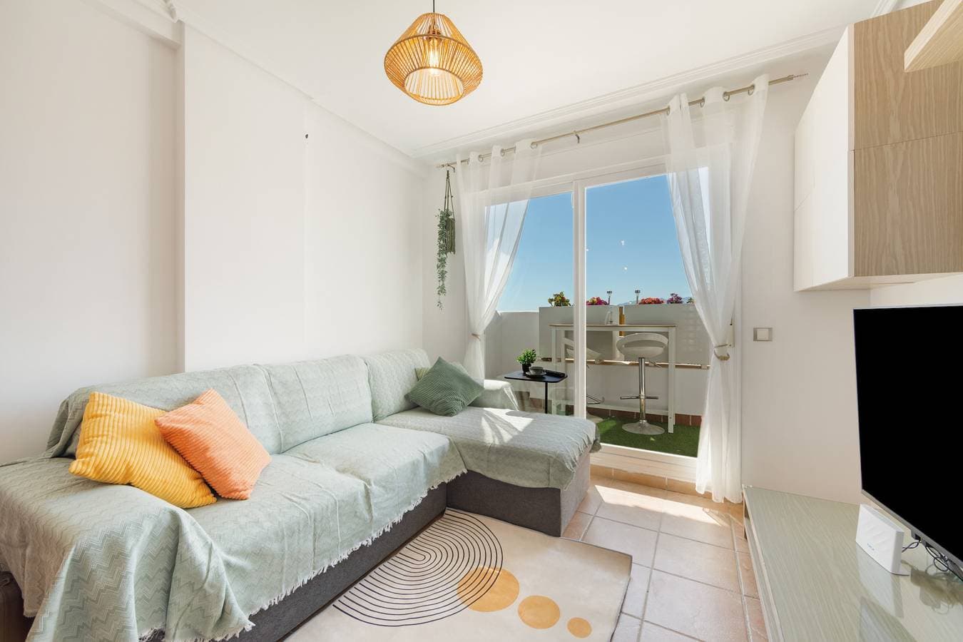 Foto 2 von 41: Ferienhaus 'Maison De Lumière' mit Meerblick, WLAN und Klimaanlage