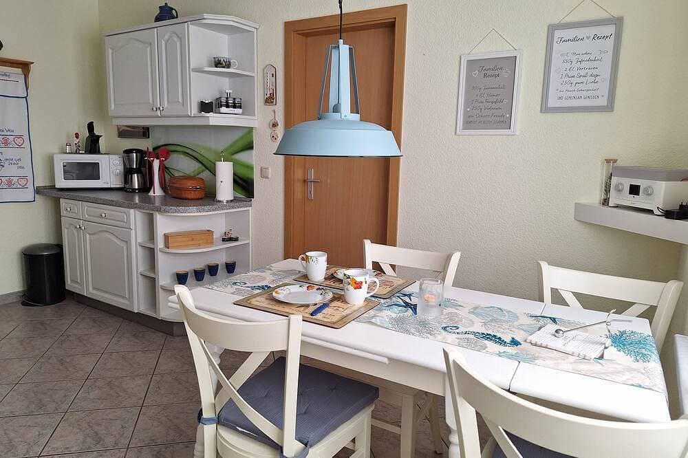 Foto 12 von 25: \"Schwalbennest\" moderne, klimatisierte Ferienwohnung, nah bei  Plau am See.