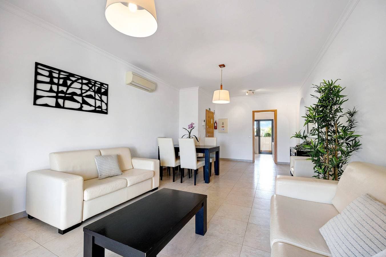 Foto 5 von 32: Apartment 'Chez Hélène et Paulo' mit Gemeinschaftspool, WLAN und Klimaanlage