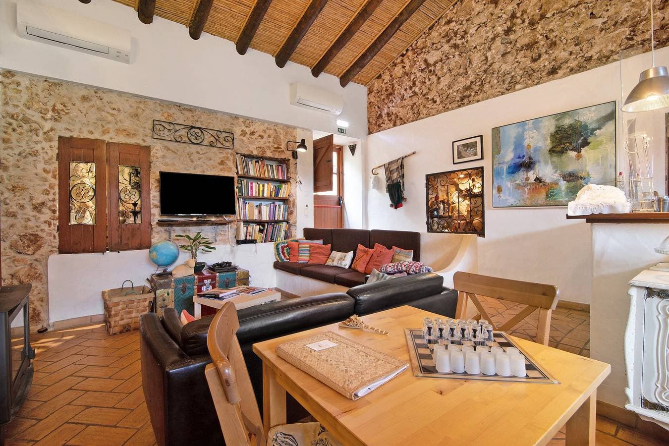 Foto 4 von 24: Ferienhaus 'Casa da Tita - Apartamento Palheiro' mit Bergblick, Pool, Klimaanlage & WLAN