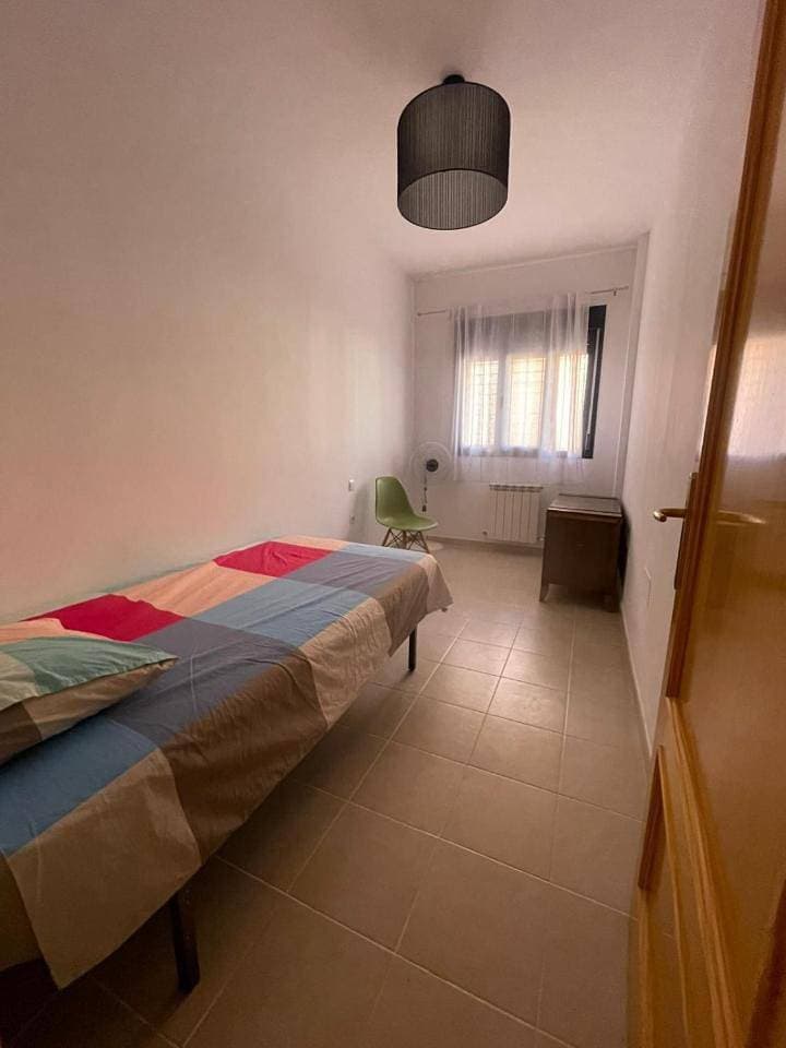 Foto 10 von 22: Three-Bedroom Apartment