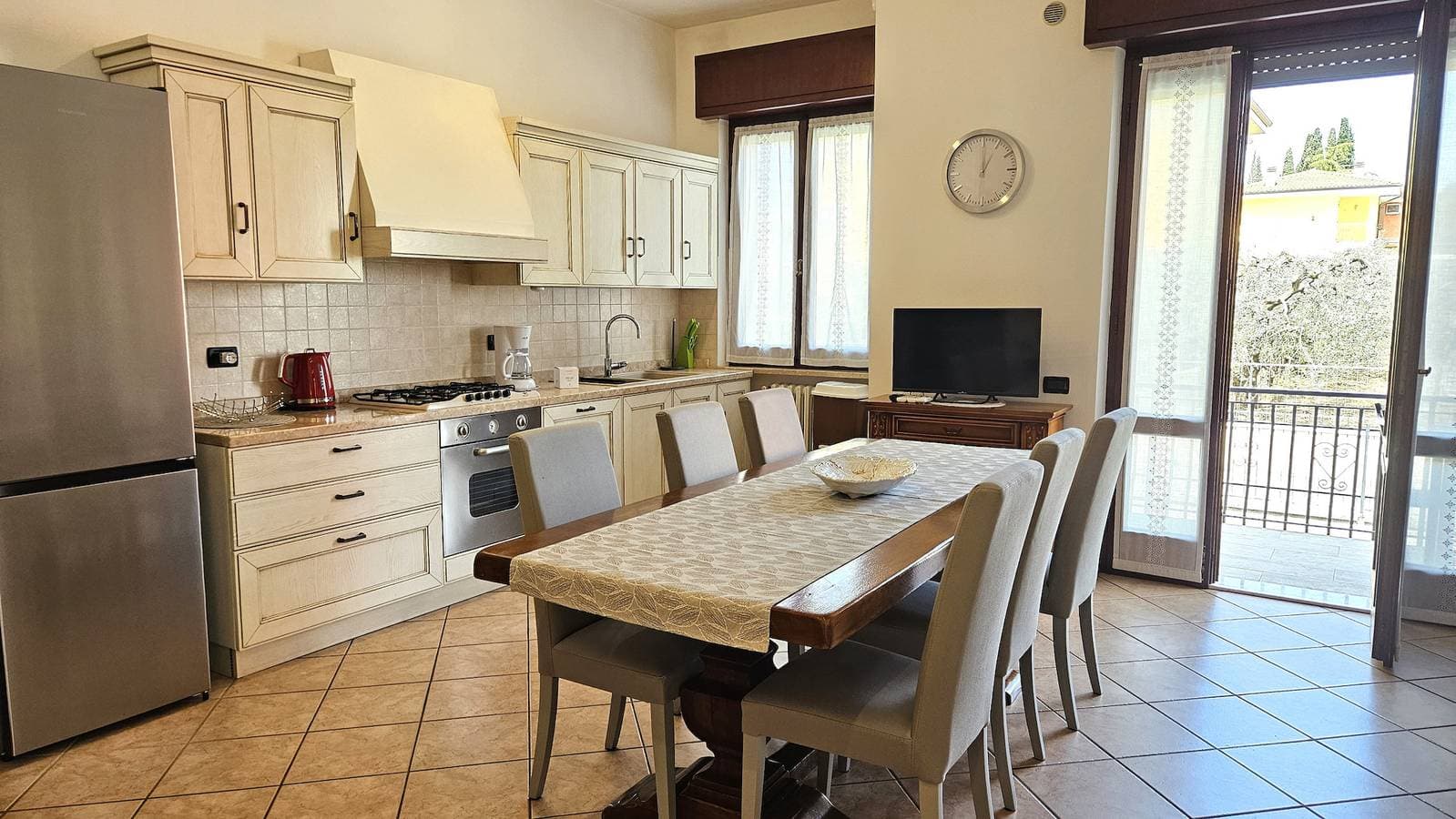 Foto 7 von 57: Regarda - "Villa Harmony" mit privat Pool und Garten