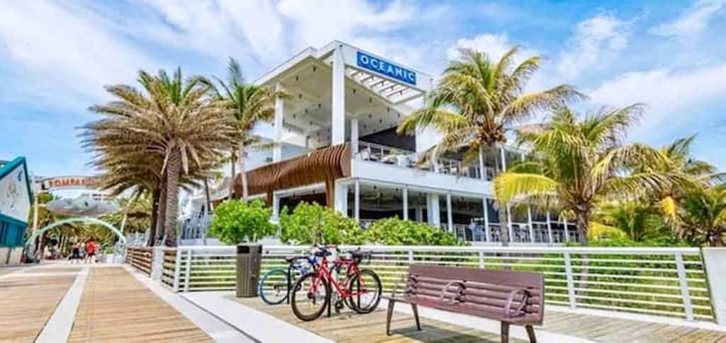 Foto 4 von 40: Gorgeous Florida Waterfront Condo 1st Floor, with Large Heated Pool & Patio