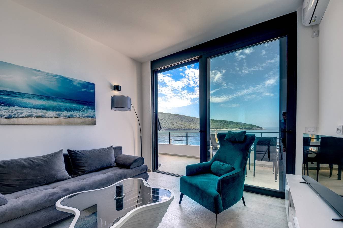 Sea Wave Apartment 1