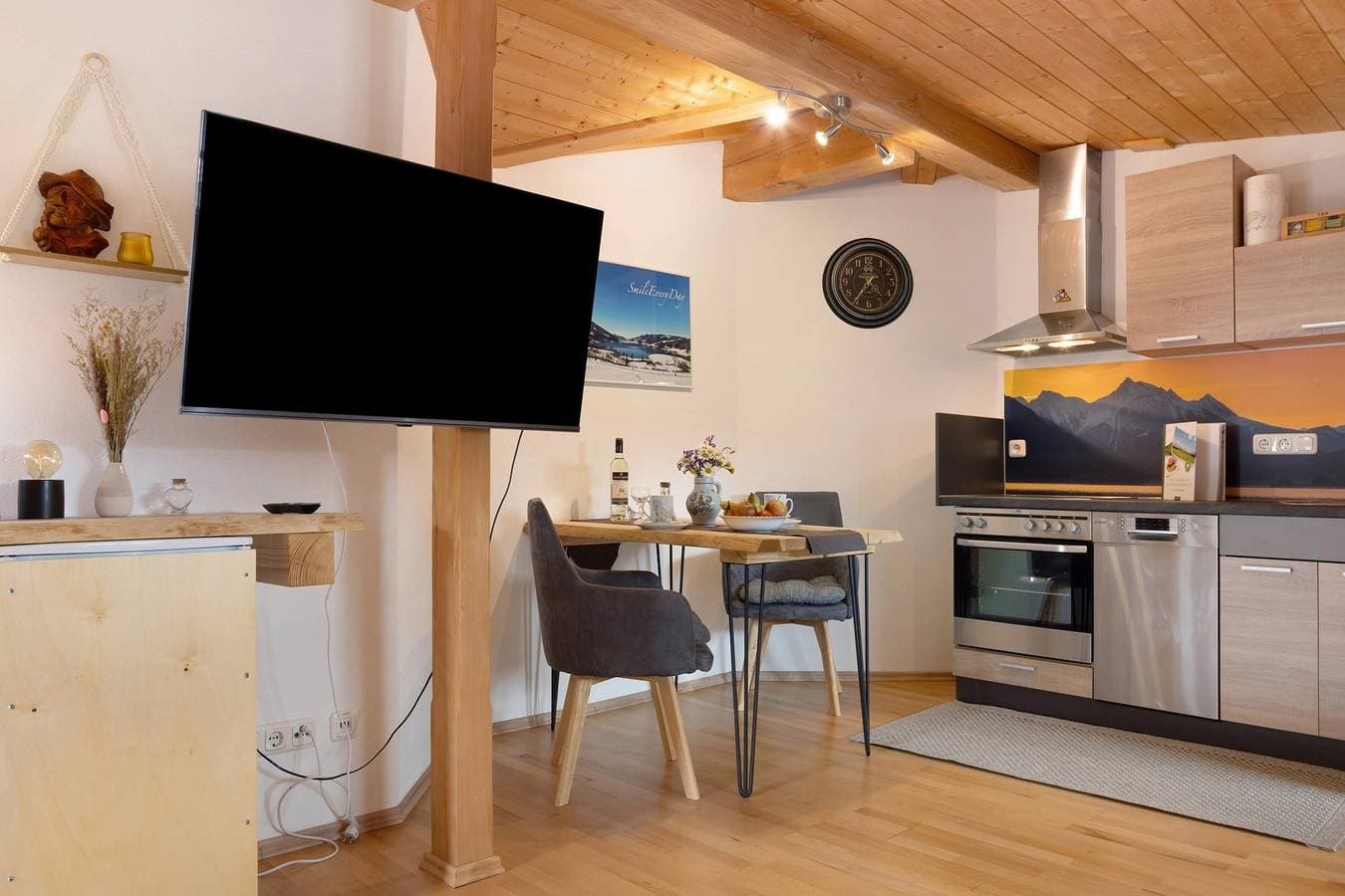 Foto 8 von 20: Einzimmerapartment 'Ferienwohnung Wendelinus' mit Bergblick, Gemeinschaftsterrasse und Wi-Fi