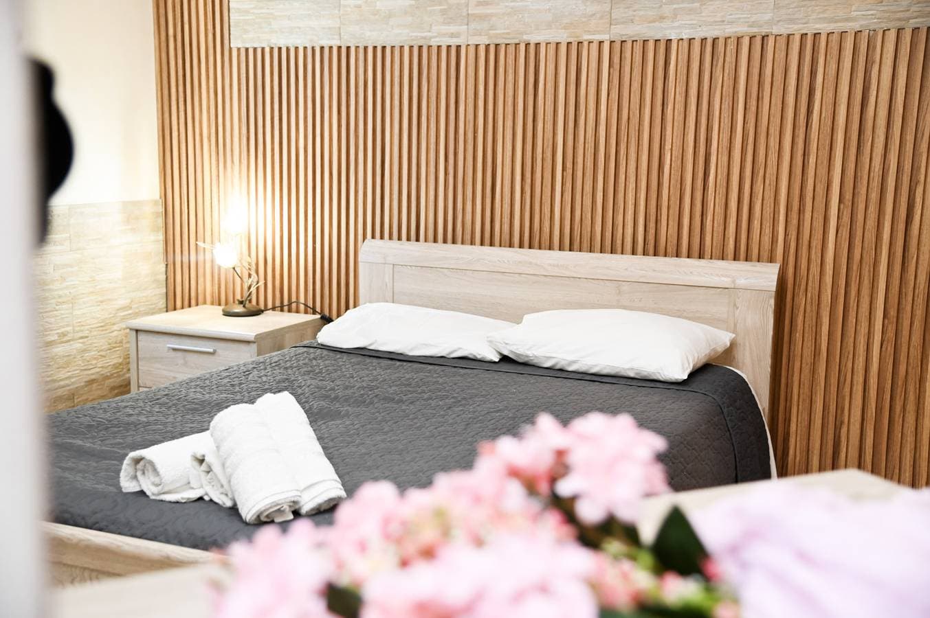 Foto 12 von 35: Kritos Apartments – ein Schlafzimmer
