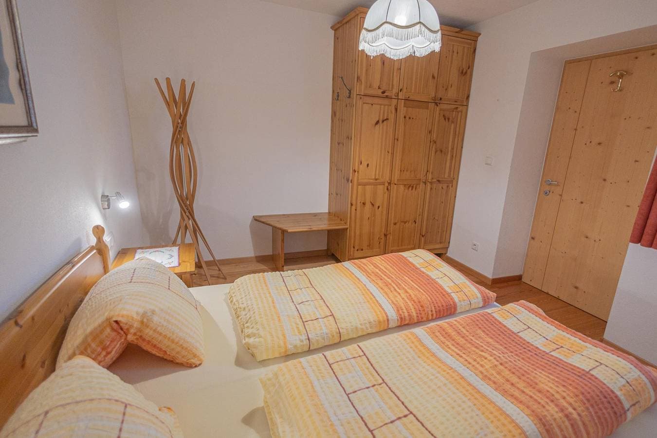 Foto 12 von 23: Gemütliche 'Ferienwohnung Enzian' mit Bergblick, WLAN, Garten & Terrasse