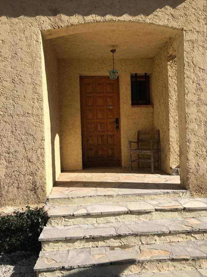 Foto 4 von 34: Three-Bedroom House