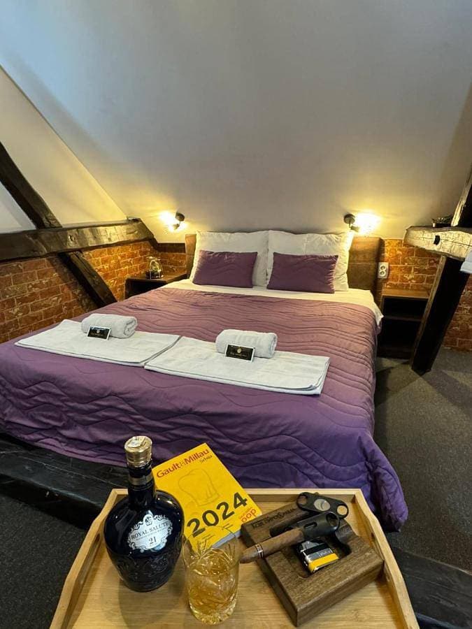 Pirocanac Hotel rooms & restaurant 1